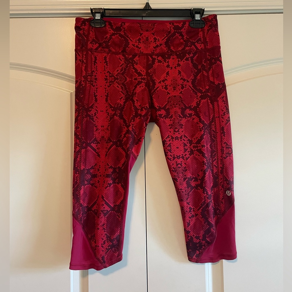 Lululemon Red Snake Print Cropped Leggings